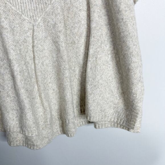 LOFT M/L Medium Large Heather Cream Knit Poncho Sweater Wool Blend Soft Cozy - Picture 4 of 9